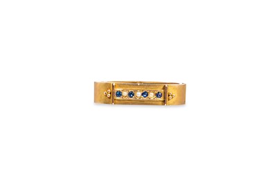 Lot 168 - AN ANTIQUE GEM SET SCARF CLIP, mounted in 9ct...