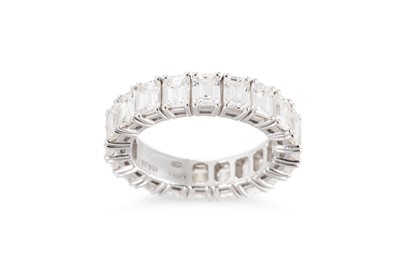 Lot 132 - A DIAMOND FULL BANDED ETERNITY RING, the...