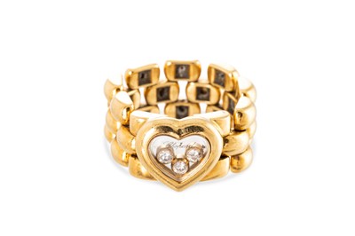 Lot 291 - A CHOPARD 'HAPPY DIAMOND' RING, diamond set,...