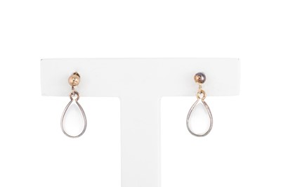 Lot 27 - A PAIR OF MOONSTONE DROP EARRINGS, the pear...