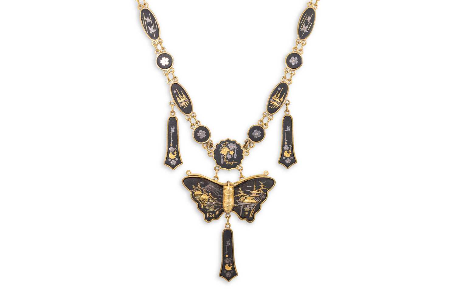 Lot 17 - A VINTAGE JAPANESE DAMASCENE NECKLACE, of drop...