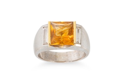 Lot 129 - A CITRINE AND DIAMOND SET RING, to baguette...