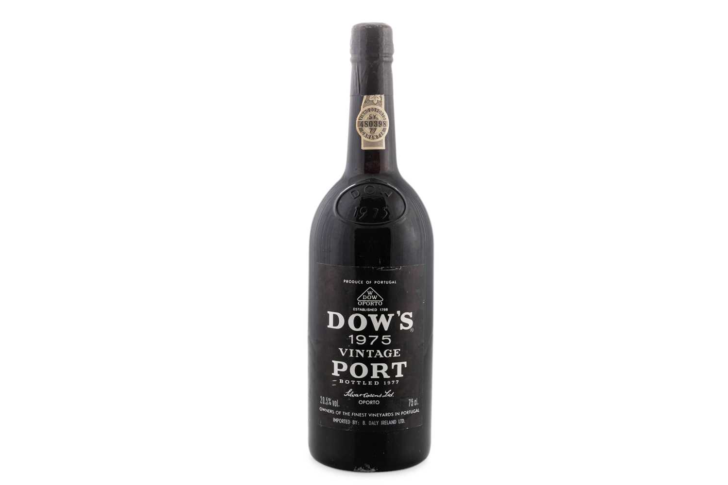 Lot 257 - A BOTTLE OF 1972 VINTAGE DOW'S PORT
