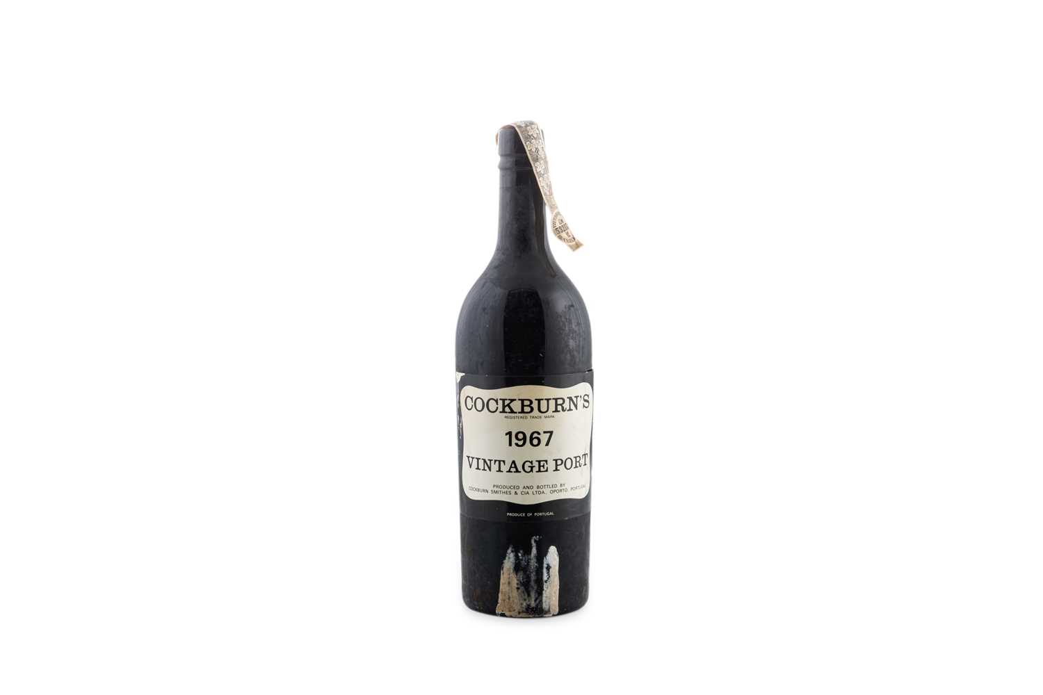 Lot 259 - A BOTTLE OF VINTAGE 1967 COCKBURN'S PORT