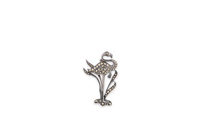 Lot 77 - AN ANTIQUE SILVER BROOCH, set with marcasite,...