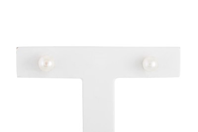 Lot 81 - A PAIR OF 9CT GOLD CULTURED PEARL EARRINGS,...