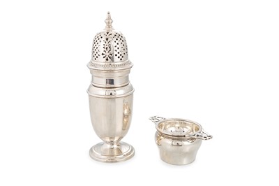 Lot 498 - A SILVER PRE-WAR SUGAR SHAKER, Birmingham 1939,...