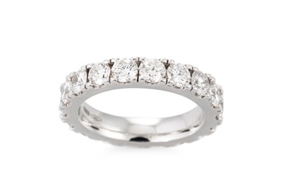 Lot 345 - A DIAMOND FULL BANDED ETERNITY BAND RING, the...