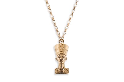 Lot 376 - A 9CT YELLOW GOLD EGYPTIAN STYLE PENDANT, to a...