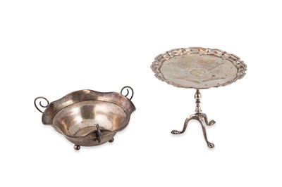 Lot 477 - AN EDWARDIAN SILVER NOVELTY BON BON DISH, in...