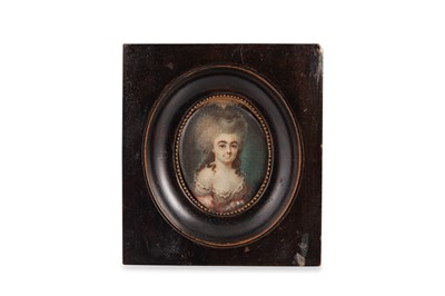 Lot 516 - AN 18TH CENTURY PORTRAIT MINIATURE OF A LADY,...