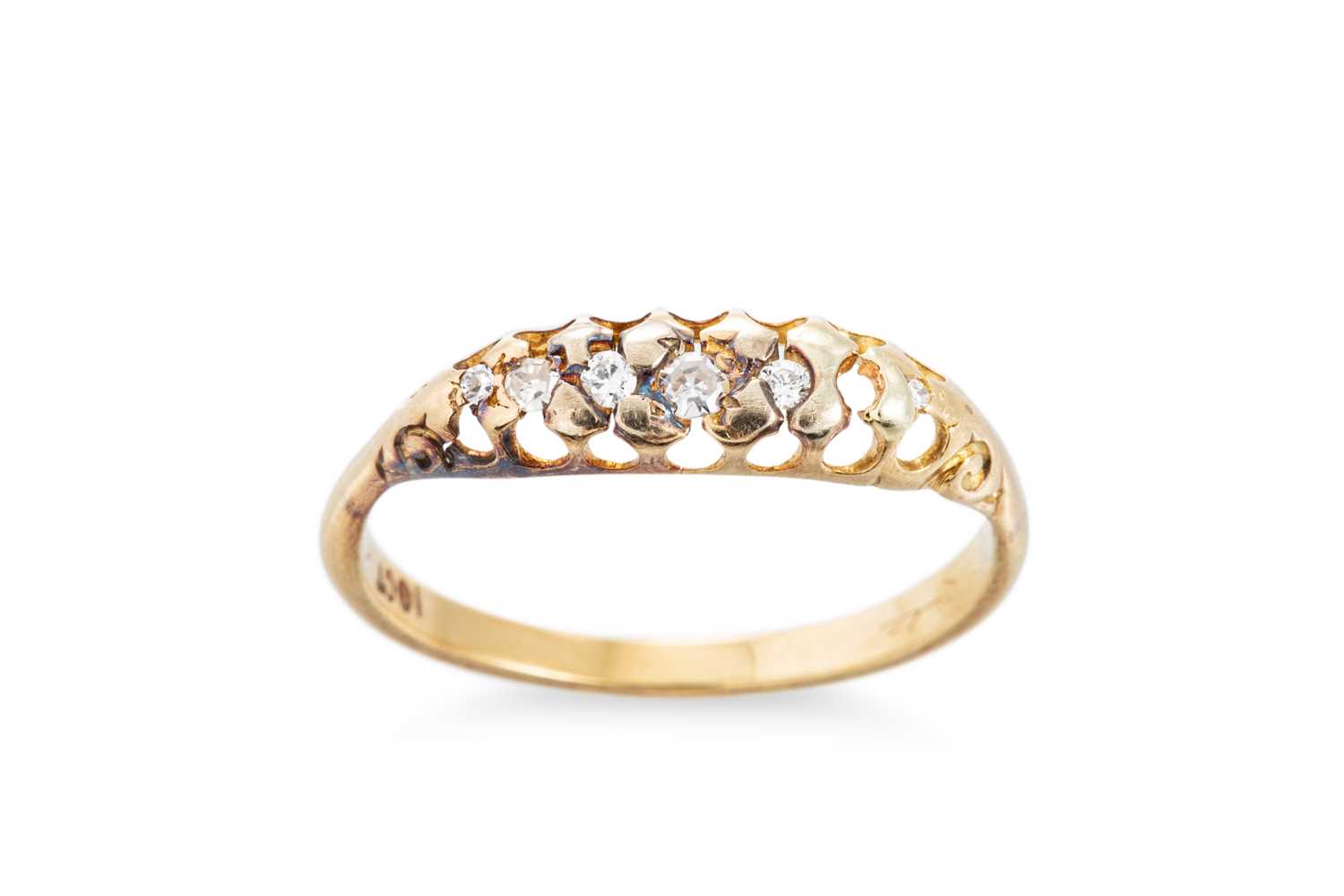 Lot 87 - A SEVEN STONE DIAMOND RING, mounted in 18ct...