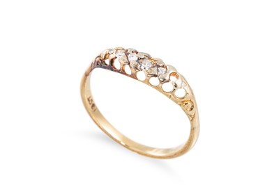 Lot 87 - A SEVEN STONE DIAMOND RING, mounted in 18ct...