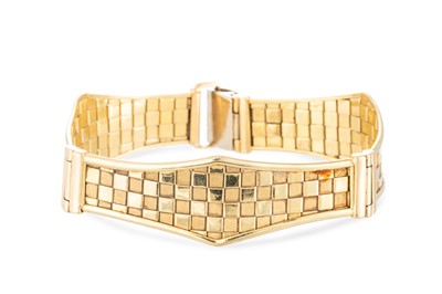 Lot 151 - AN 18CT YELLOW GOLD HINGED PANEL BRACELET, set...
