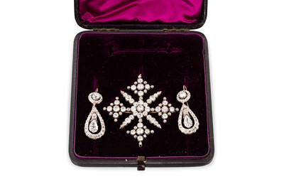 Lot 330 - A 19TH CENTURY SUITE OF ANTIQUE DIAMOND...
