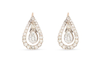 Lot 330 - A 19TH CENTURY SUITE OF ANTIQUE DIAMOND...