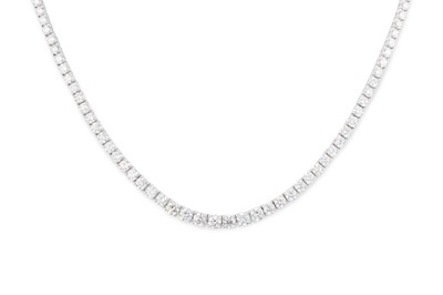 Lot 392 - A DIAMOND SET NECKLACE, mounted in 18ct white...