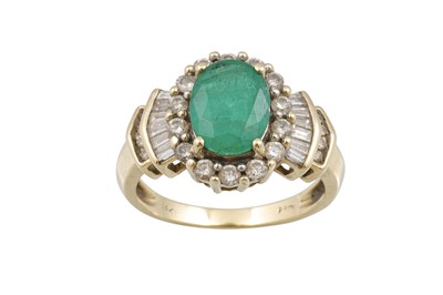 Lot 413 - AN EMERALD AND DIAMOND CLUSTER RING, the oval...