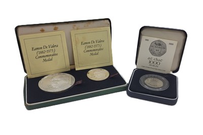 Lot 500 - A CASED STERLING SILVER EAMON DE VALERA DOUBLE...
