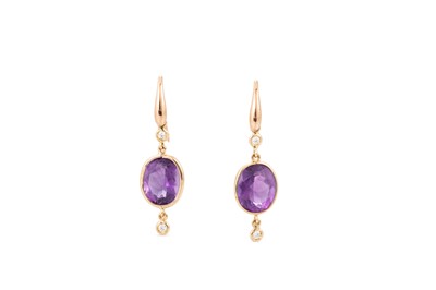 Lot 198 - A PAIR OF DIAMOND AND AMETHYST DROP EARRINGS,...