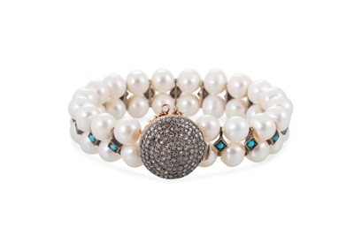 Lot 206 - A VINTAGE TURQUOISE AND PEARL BRACELET, the...