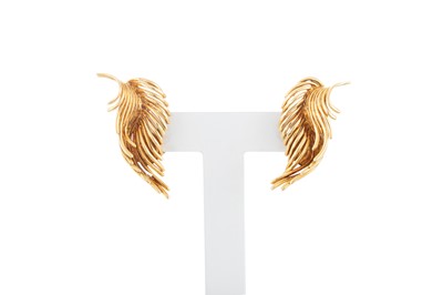 Lot 360 - A PAIR OF VINTAGE 18CT GOLD TIFFANY & CO...