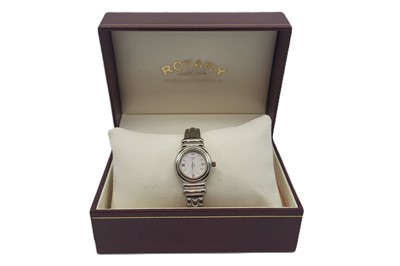 Lot 412 - A LADY'S ROTARY WRISTWATCH, the oval dial with...