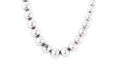 Lot 3 - A STERLING SILVER NECKLACE, ball design
