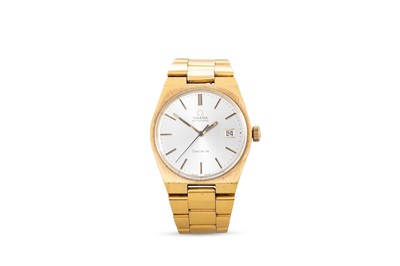 Lot 448 - A VINTAGE GENT'S GOLD PLATED OMEGA WRISTWATCH,...