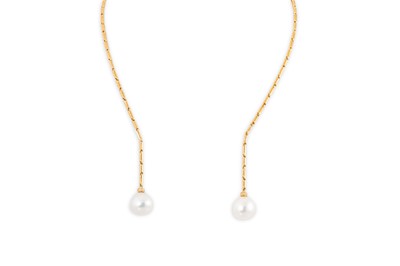 Lot 88 - AN 18CT YELLOW GOLD 'CHIMENTO' PEARL & DIAMOND...