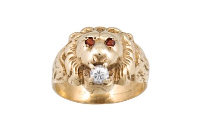 Lot 217 - A 9CT GOLD RING, modelled as a lion's head