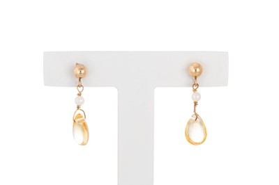 Lot 47 - A PAIR OF CITRINE AND PEARL DROP EARRINGS,...