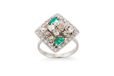 Lot 204 - A VINTAGE EMERALD AND DIAMOND RING, of square...