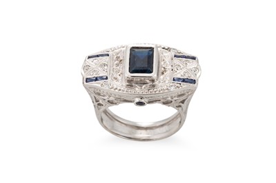 Lot 321 - A SAPPHIRE AND DIAMOND RETRO STYLE RING, the...