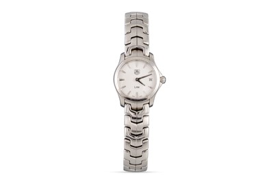 Lot 454 - A LADY'S TAG HEUER STAINLESS STEEL LADY'S...