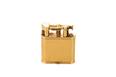 Lot 464 - A VINTAGE MID CENTURY 9CT GOLD DUNHILL LIGHTER,...