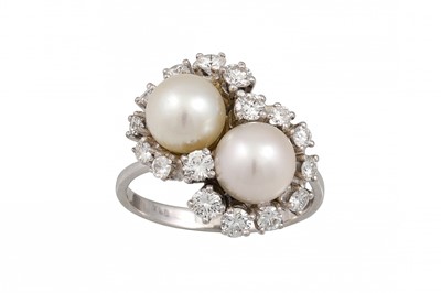 Lot 311 - A PEARL AND DIAMOND DOUBLE CLUSTER RING, of...