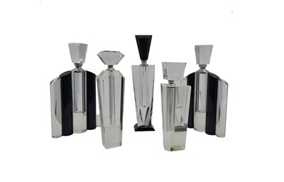 Lot 502 - AN INTERESTING COLLECTION OF VARIOUS PERFUME...