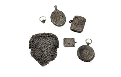 Lot 480 - A MISCELLANEOUS COLLECTION OF ANTIQUE ITEMS,...