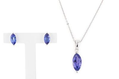 Lot 363 - A SUITE OF TANZANITE JEWELLERY, mounted in...