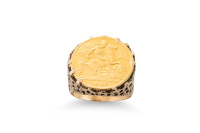 Lot 459 - AN EDWARDIAN HALF GOLD SOVEREIGN, 1907, 22 c...