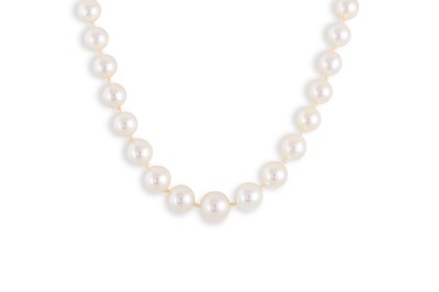 Lot 265 - A STRING OF GRADUATED CULTURED PEARLS, the...