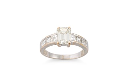 Lot 366 - A DIAMOND SOLITAIRE RING, the emerald cut...
