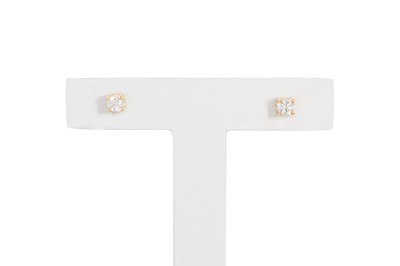 Lot 151 - A PAIR OF DIAMOND STUD EARRINGS, the round...