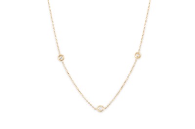 Lot 164 - A DIAMOND SET CHAIN NECKLACE, the diamonds set...