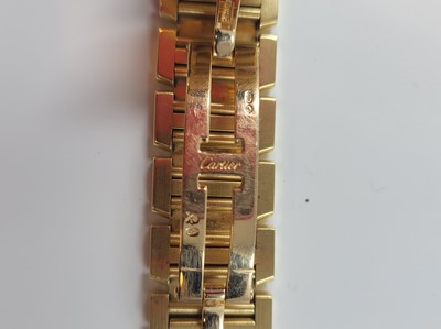 Lot 413 - A GENT'S 18CT YELLOW GOLD CARTIER TANK...