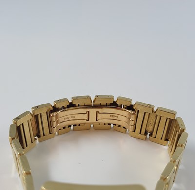 Lot 413 - A GENT'S 18CT YELLOW GOLD CARTIER TANK...