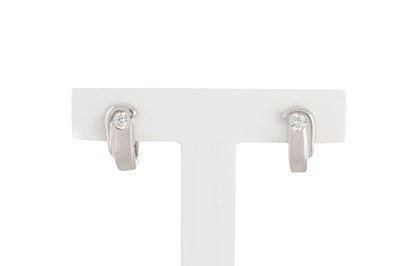 Lot 103 - A PAIR OF 18CT WHITE GOLD EARRINGS, stoneset 4 g.