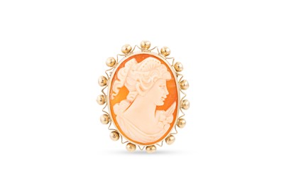 Lot 179 - A 9CT YELLOW GOLD OVAL FRAMED CAMEO BROOCH, ca...