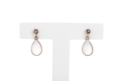 Lot 48 - A PAIF OF MOONSTONE DROP EARRINGS, the...